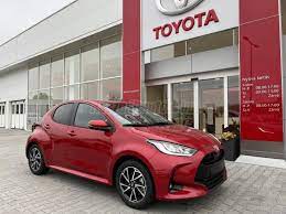 Toyota මෝටර් රථ ගැන හදිසියේම විශේෂ දැනුම්දීමක්